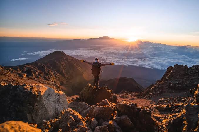 Professional Mount Meru mountain guides