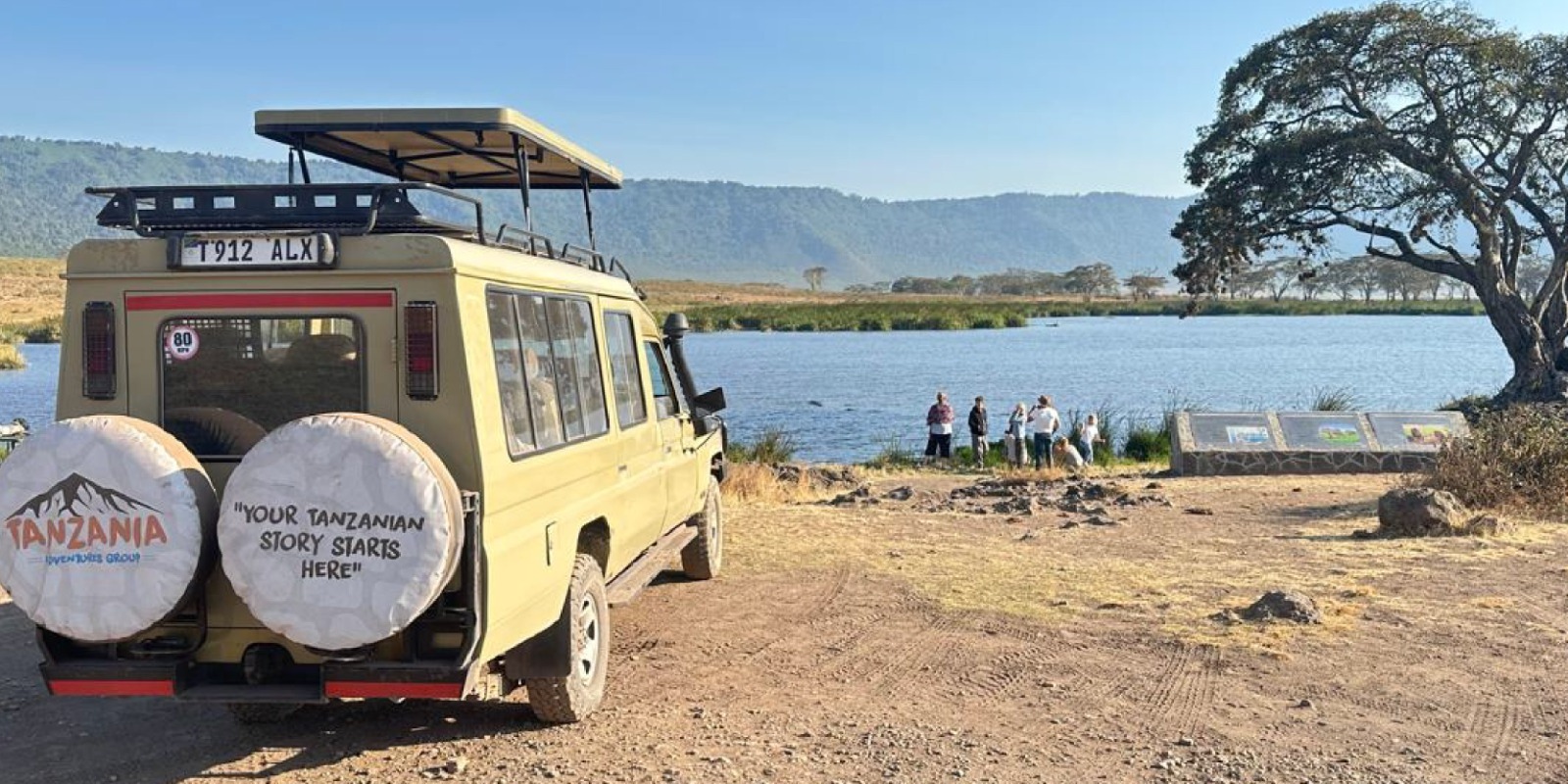 Mount Meru climb + Serengeti safari package