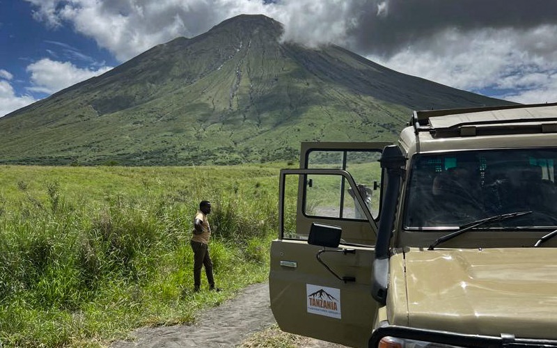 12 Days Northern Migration Safari and Ol Doinyo Lengai Trekking
